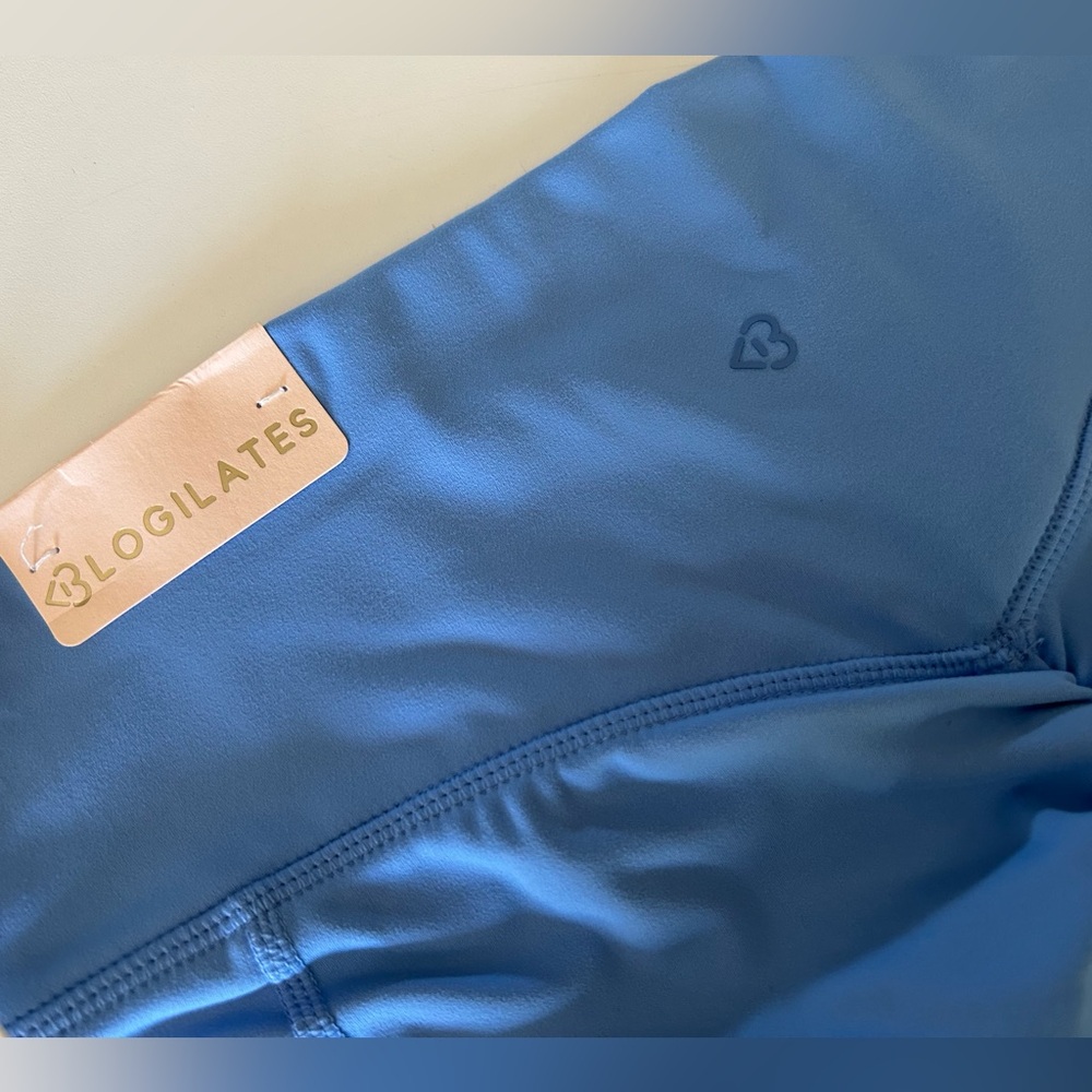 NWT Blogilates Crisscross Scrunch Bike shorts size X-LARGE - Picture 4 of 5